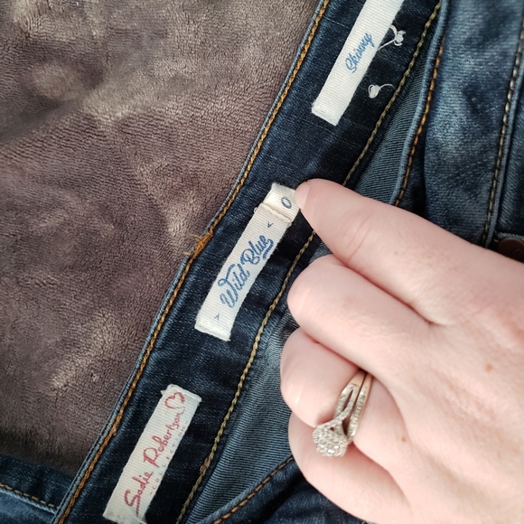 Jean's - Picture 4 of 4